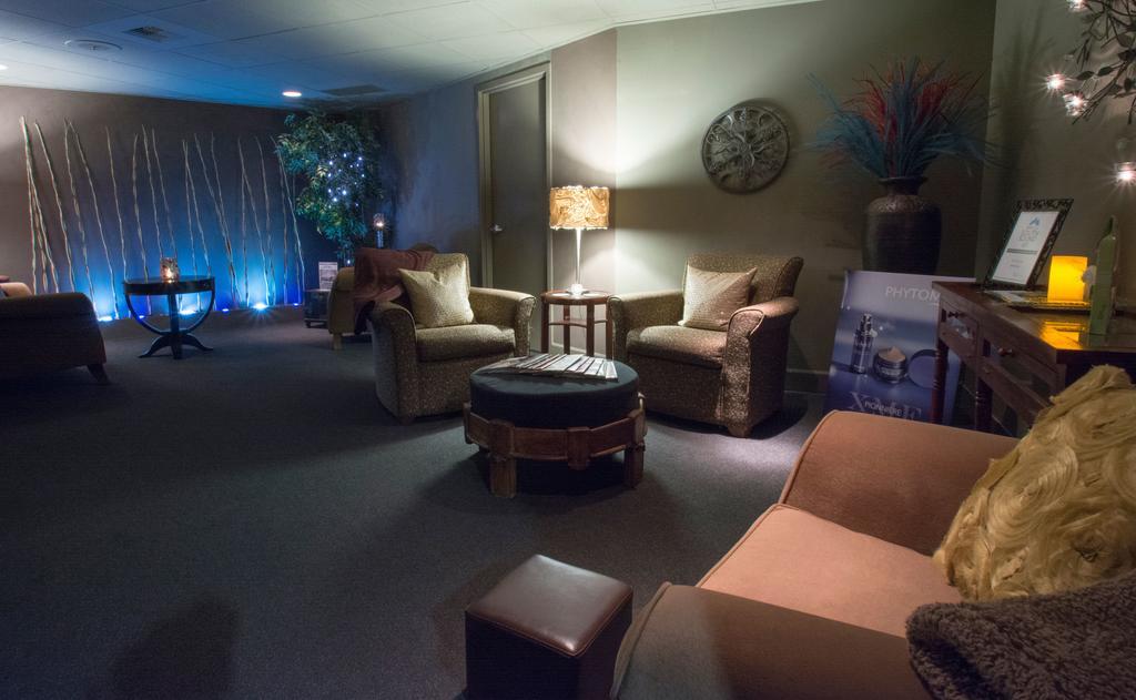 فندق مورانو، أحد فنادق بروفينانس تاكوما، واشنطن المظهر الخارجي الصورة The waiting room at a spa