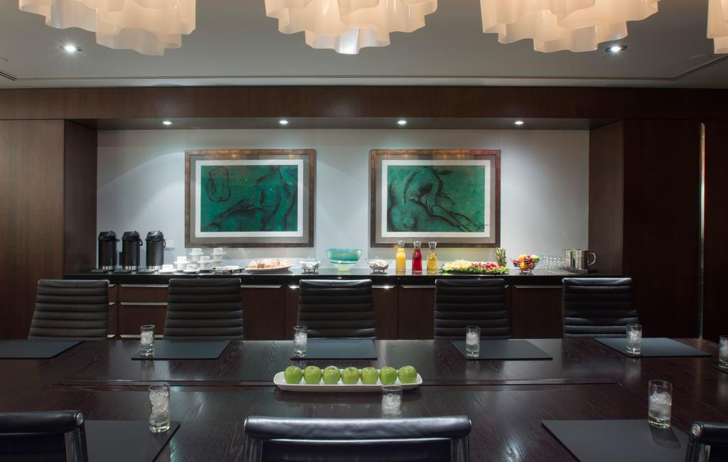 فندق مورانو، أحد فنادق بروفينانس تاكوما، واشنطن المظهر الخارجي الصورة The lounge at the airport